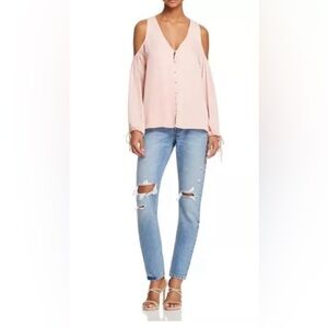 NWT L’Academie V-neck Cold Shoulder Long Sleeve‎ Blush Pink Top XS *Flawed